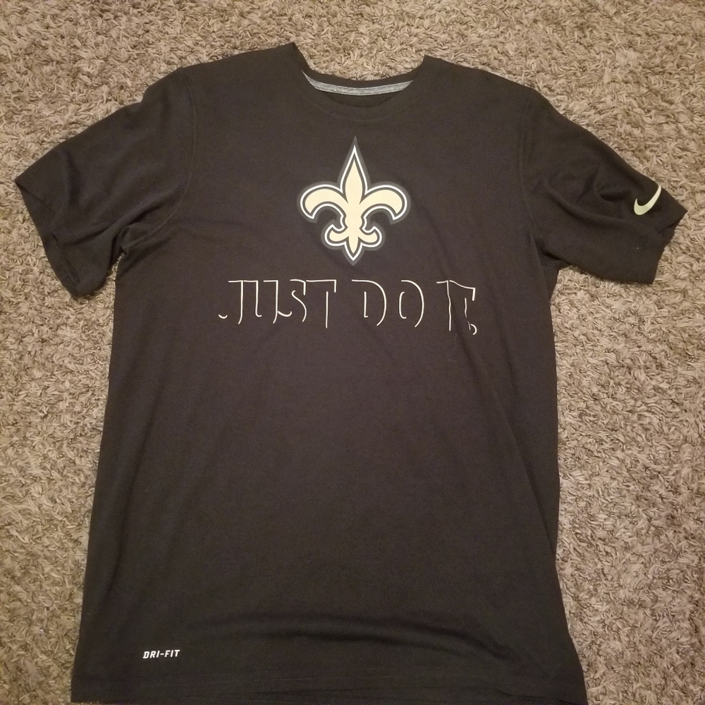 New Orleans Saints shirt